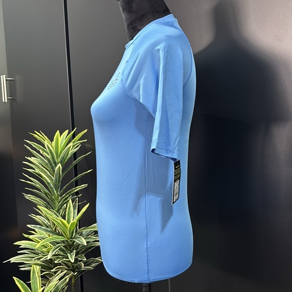 Art Class UPF 50+ Sun protection, crewneck,short sleeve, pullover stretch top - Picture 4 of 9